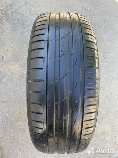 Nokian Tyres Hakka Black SUV 275/50 R22