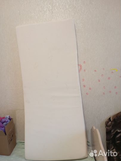 Кровать детская в форме машины