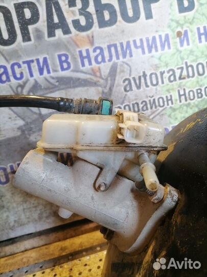 Вакуумник тормозной Ford C-MAX