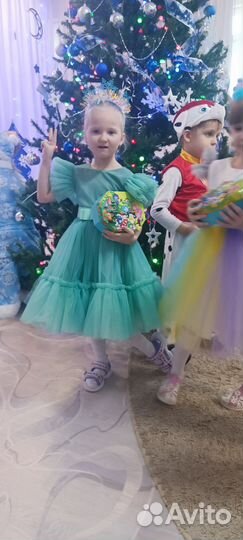 Продам платье для девочки