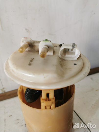 Топливный насос (бензонасос) Renault Symbol 1 LB