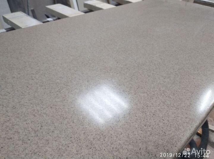 Столешница для ванной из искуственного камня