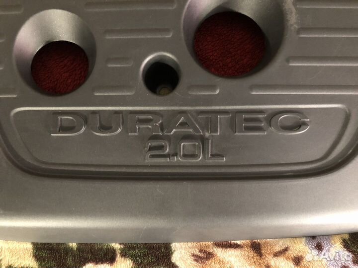 Крышка двигателя от Форд Фокус 3. 2.0