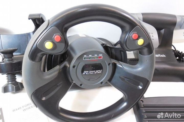 Игровой руль saitek r440