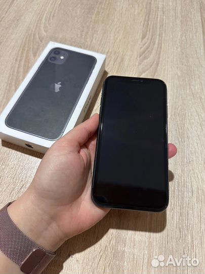 iPhone 11, 64 ГБ