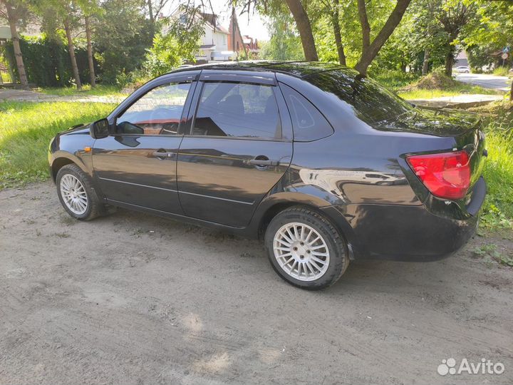 LADA Granta 1.6 МТ, 2012, 161 000 км