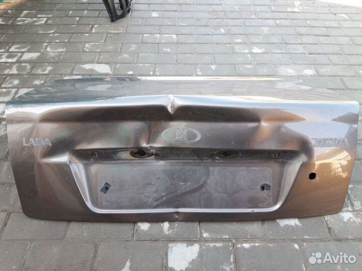Крышка багажника приоры