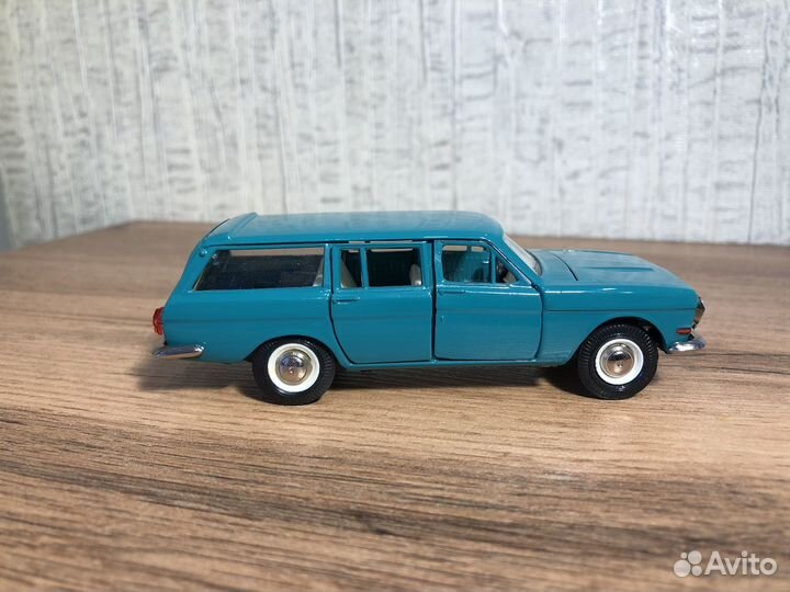Модель Волга Газ 2402. Редкий цвет Оригинал