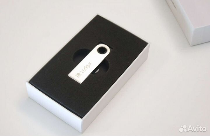 Криптокошелек Ledger nano S