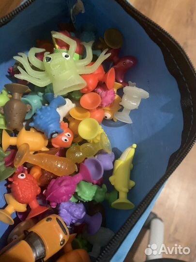 Много прилипал