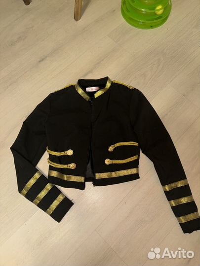 Пиджак в гусарском стиле