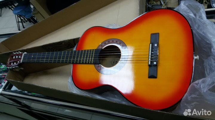 Гитара новая