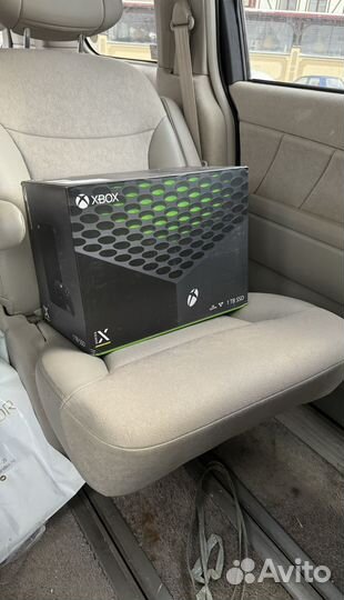 Игровая приставка Microsoft Xbox Series X 1TB