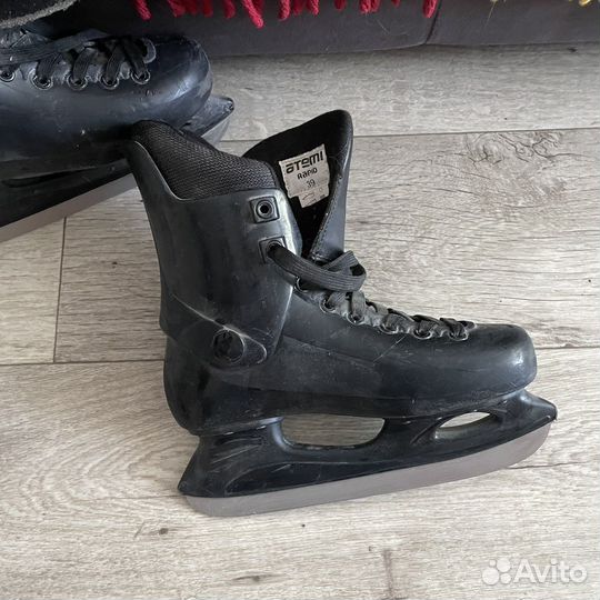 Коньки хоккейные 39 размер