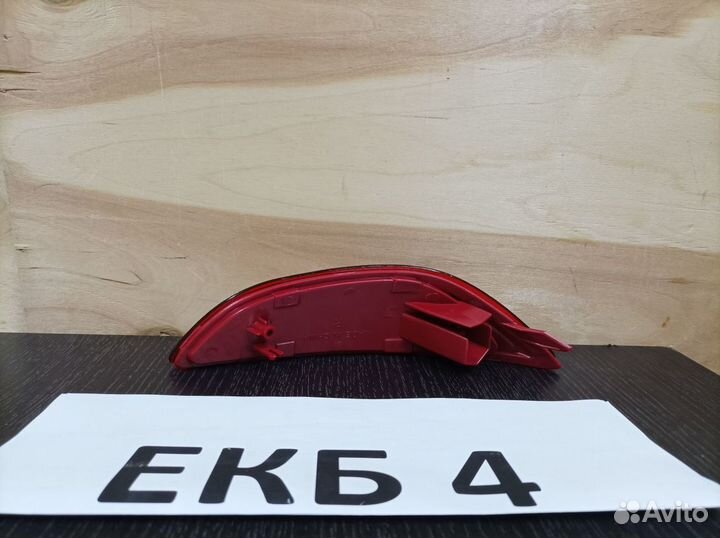 Новый правый отражатель на задний бампер Солярис с