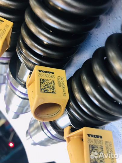 Форсунки Volvo 2-х контактные 20430583