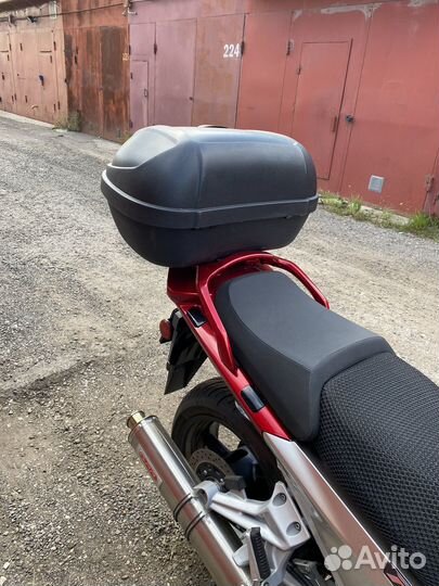 Центральный кофр на мотоцикл