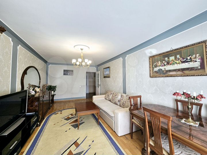 3-к. квартира, 110 м², 8/16 эт.