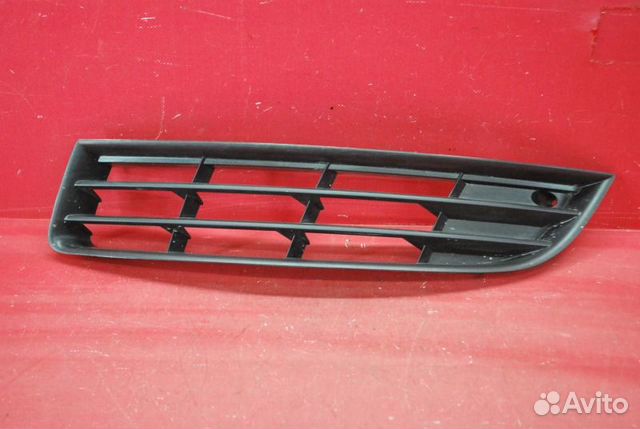 Решетка в бампер Volkswagen Passat