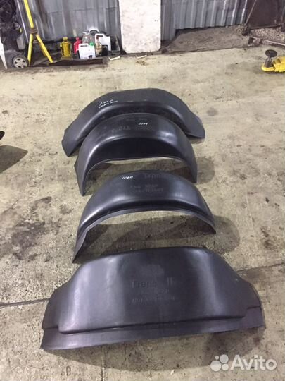 Подкрыльники на Ford Transit С 2000-2014 год