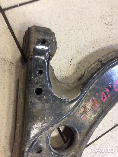 Рычаг подвески передний правый Skoda Octavia A4