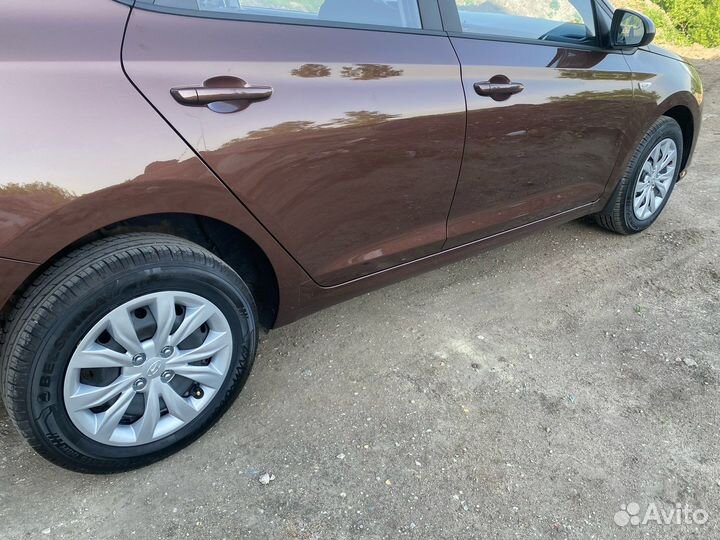 Hyundai Solaris 1.6 AT, 2022, 2 700 км