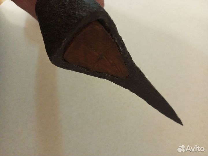 Топор мангазейского типа или Карельского