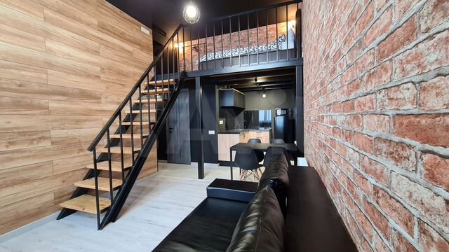 2-к. квартира, 38 м², 1/17 эт.