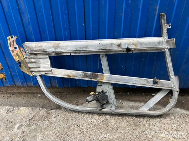 Каркас двери передний левый Smart Fortwo 1 0.6