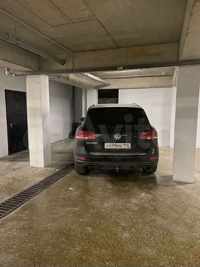 Машиноместо, 24 м²