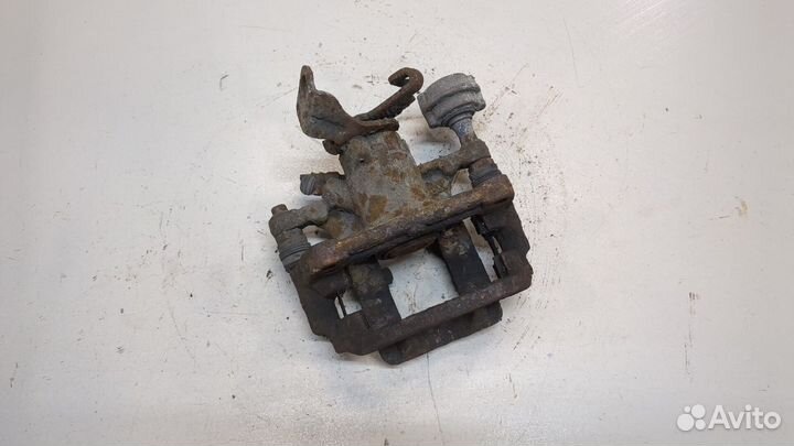 Суппорт правый задний Opel Zafira C 2011, 2013