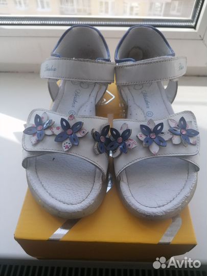 Босоножки для девочки