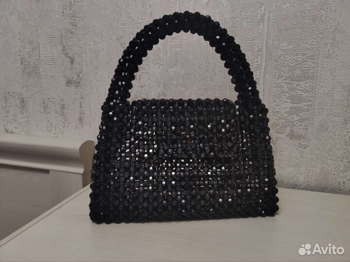 Сумка из акриловых бусин