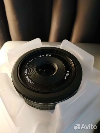 Объектив Canon EF-S 24mm f/2.8 STM