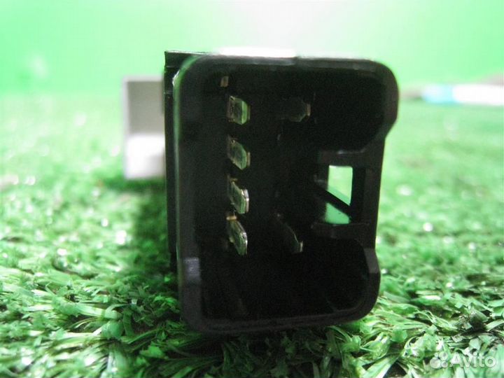 Переключатель обогрева сидений KIA Picanto (BA) 2