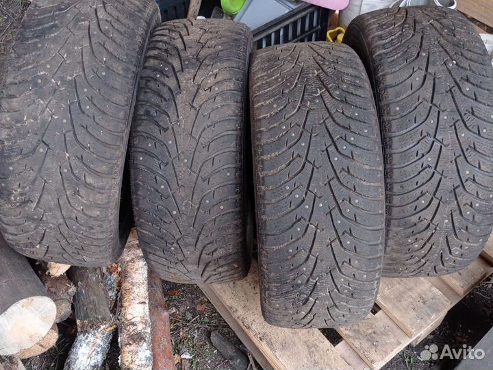 Maxxis ArcticTrekker NS5 215/50 R17