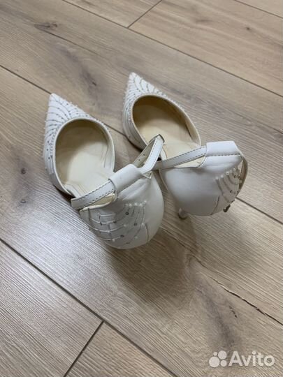 Босоножки 37.5