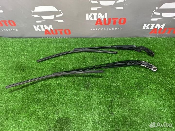 Поводок дворников Audi A6 C6 Quattro седан 3.2