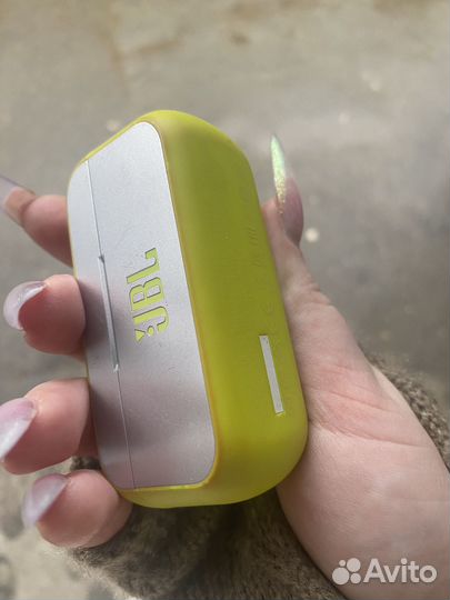 Беспроводные наушники jbl reflect flow б/у