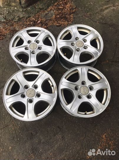 Продам литьё от ssangyong kyron