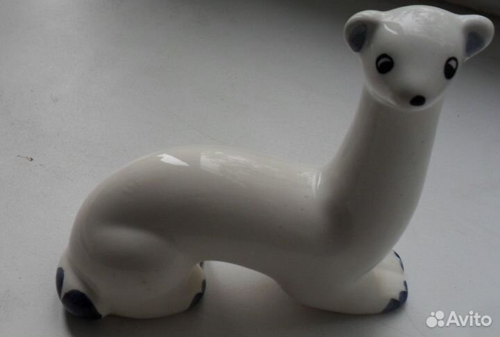 Фарфоровая статуэтка лфз