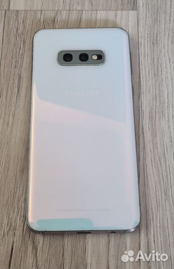 Samsung Galaxy S10e, 6/128 ГБ