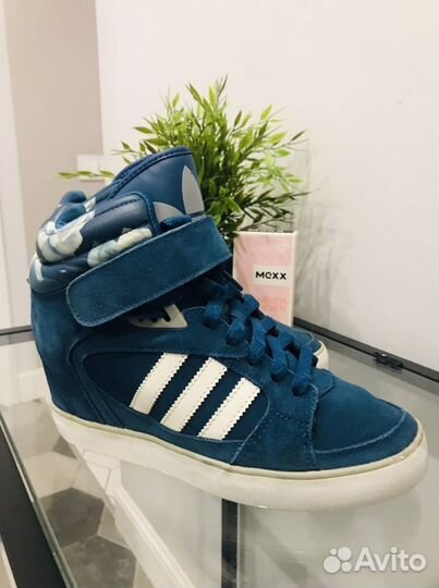 Кроссовки женские adidas оригинал 38