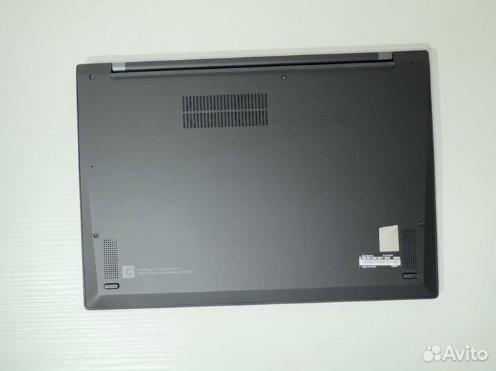 Lenovo Thinkpad X1 Carbon gen 9