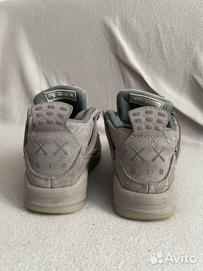Кроссовки jordan 4 retro kaws