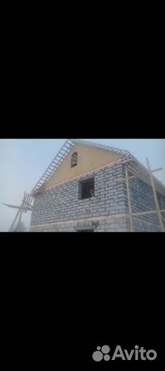 Бригада строителей