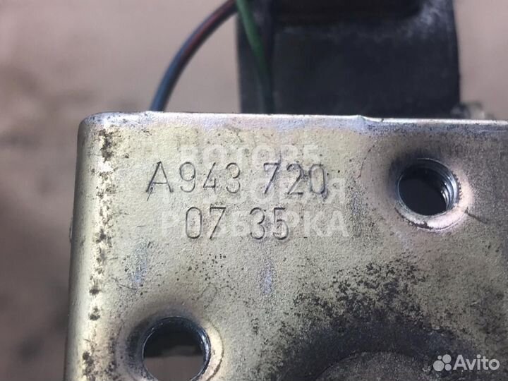 Замок двери правой Mercedes-Benz Actros 3 (MP3)