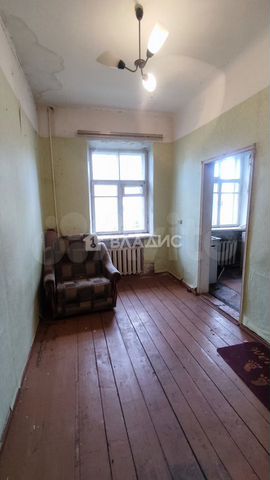 2-к. квартира, 27,5 м², 1/3 эт.