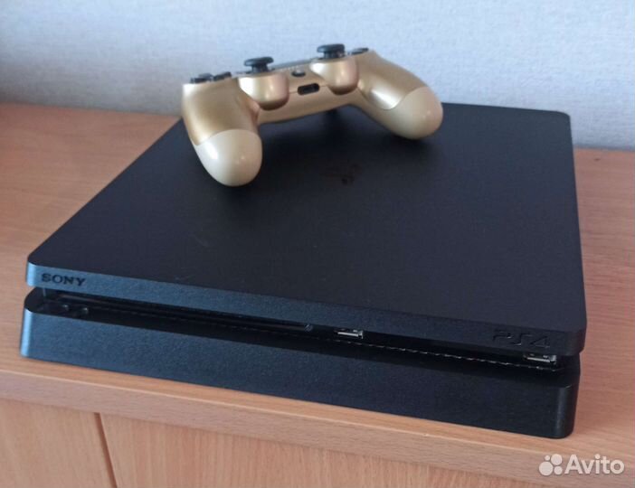 Sony PS4 Slim