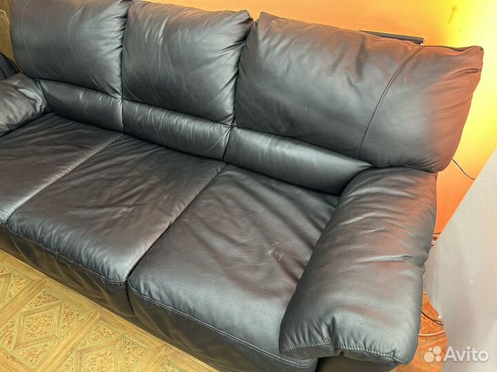 Диван кожаный